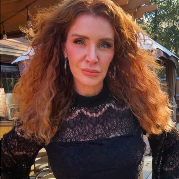 Meet your Posher, Katie - Picture 9 of 12